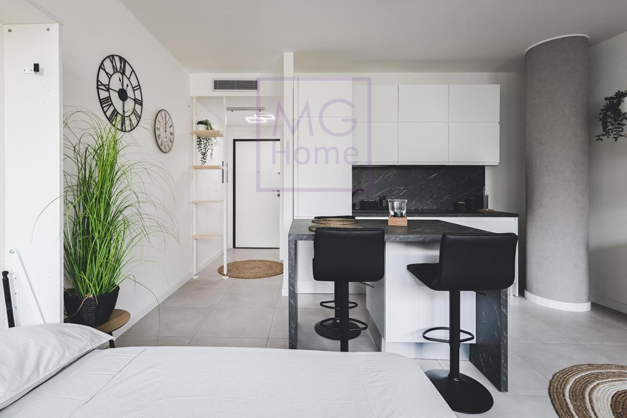 Mg Primula Milan Exterior photo